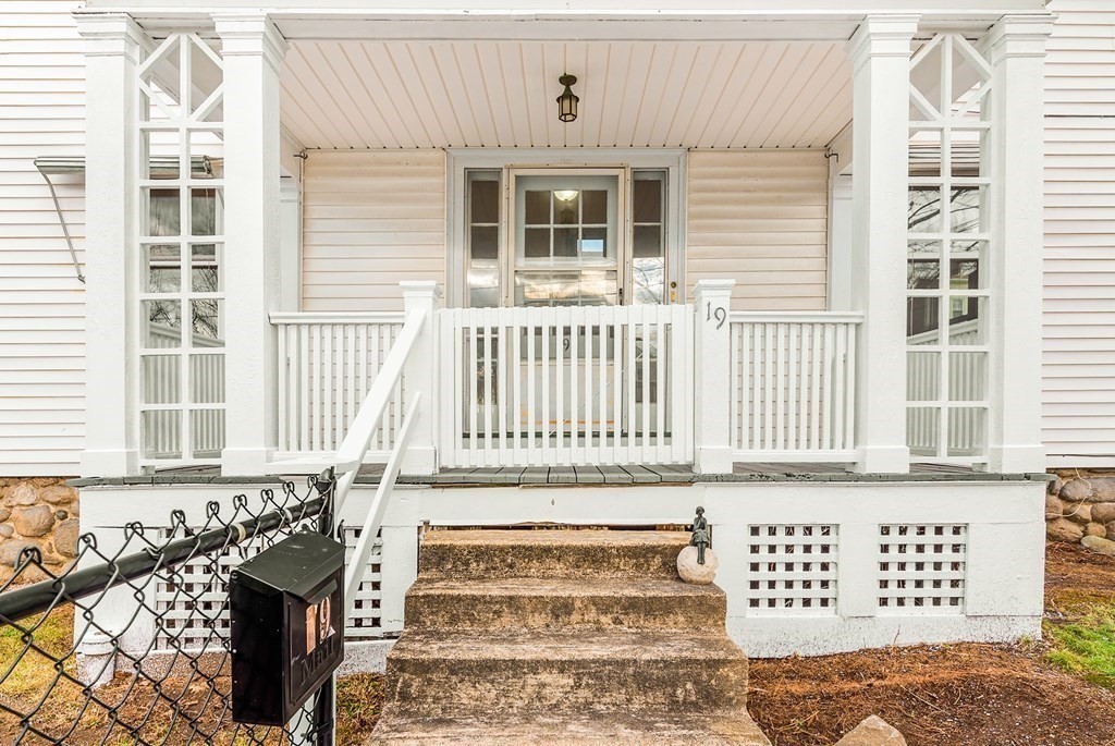 19 High Street Ware, MA 01082 - Photo 6 of 40