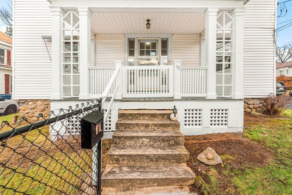 19 High Street Ware, MA 01082 - Photo 7 of 40