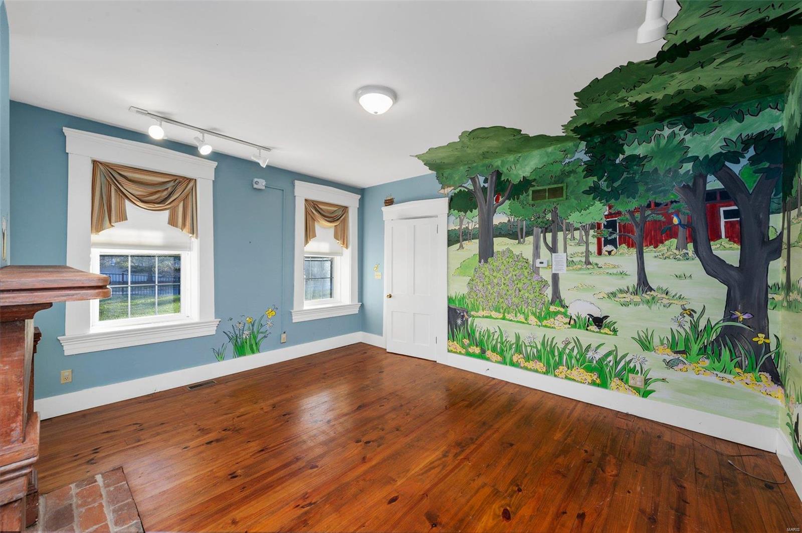 1053 Feise Road O'Fallon, MO 63366 - Photo 16 of 43 Gallery Image 16