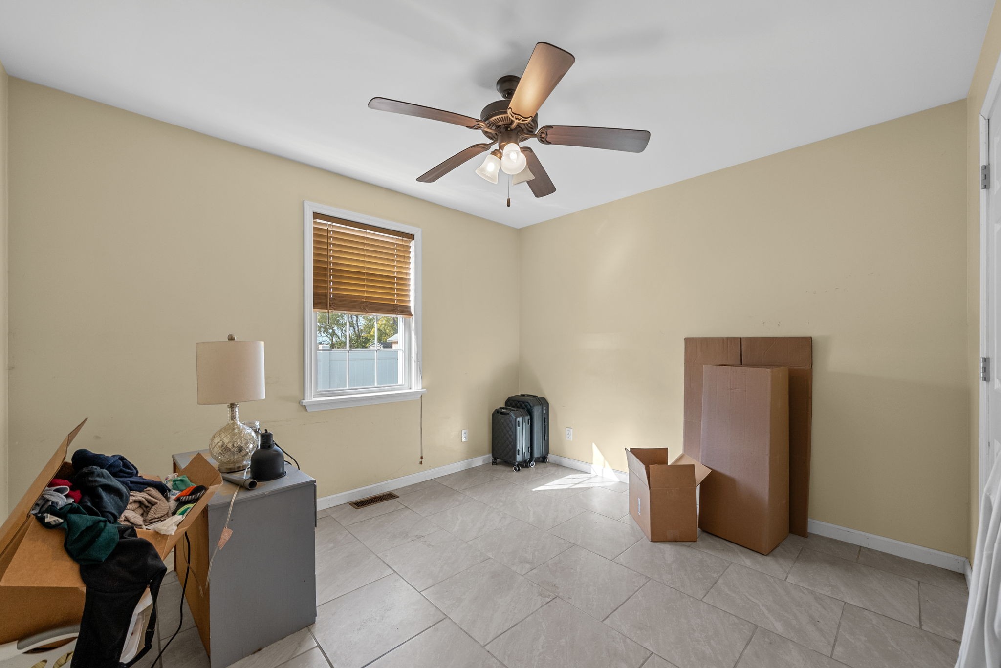 5619 Pembroke-Fairview Road Pembroke, KY 42266 - Photo 19 of 29 a living room with furniture and a window