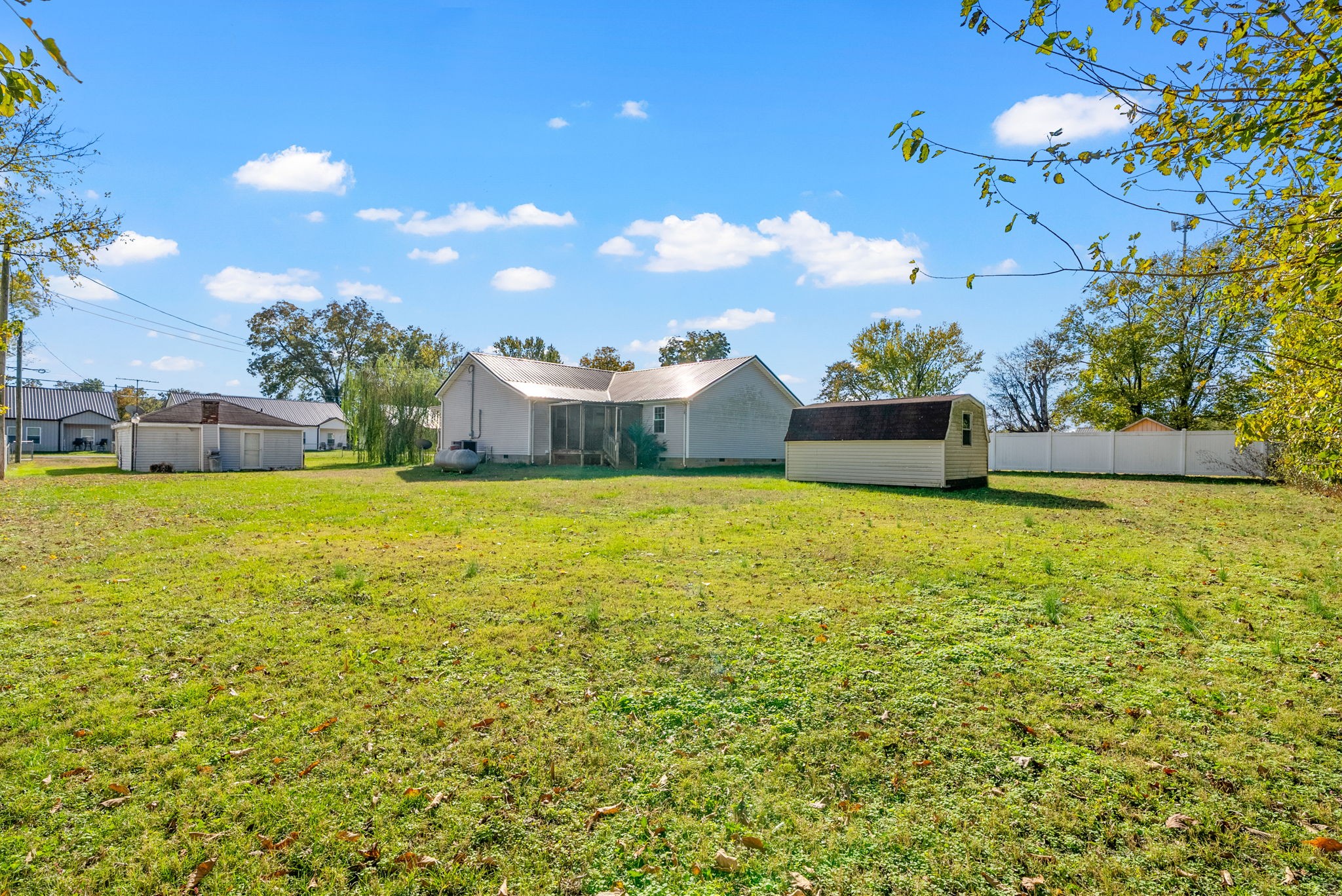5619 Pembroke-Fairview Road Pembroke, KY 42266 - Photo 29 of 29 a view of an ocean and swimming pool