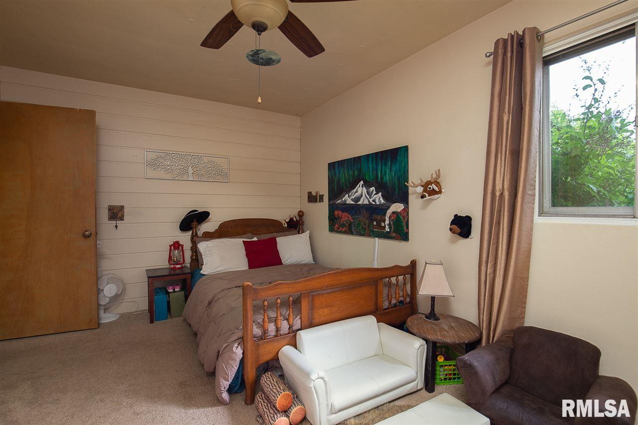 4124 Rodeo Road Davenport, IA 52806 - Photo 17 of 22 Gallery Image 17