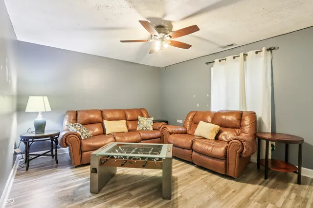 $569,900 | 7701 Black Walnut Drive, Avon, IN 46123