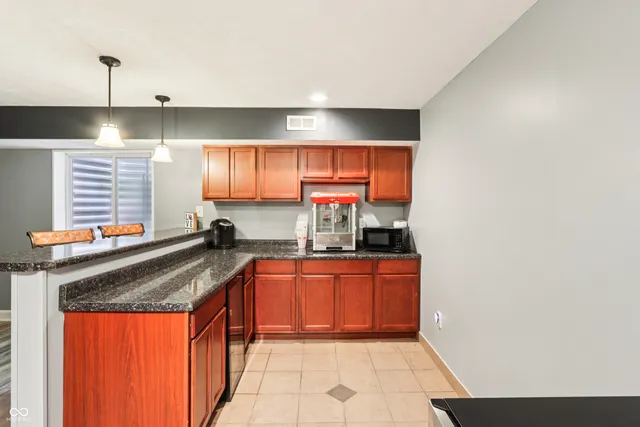 $569,900 | 7701 Black Walnut Drive, Avon, IN 46123