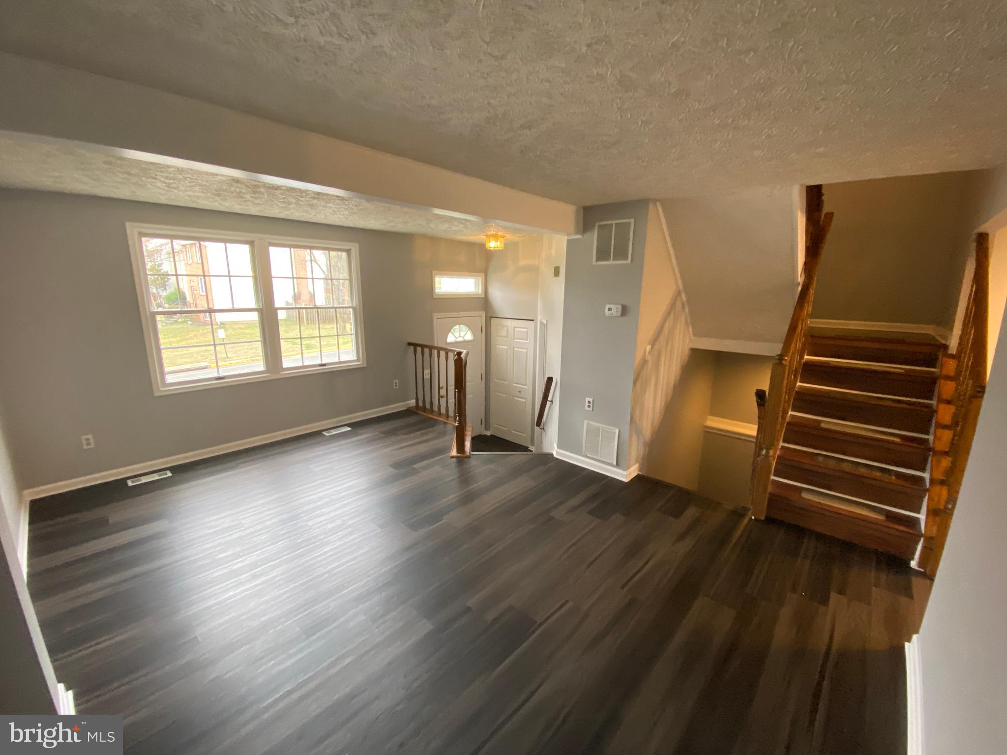 300 Cross Ridge Court Stafford, VA 22554 - Photo 5 of 38