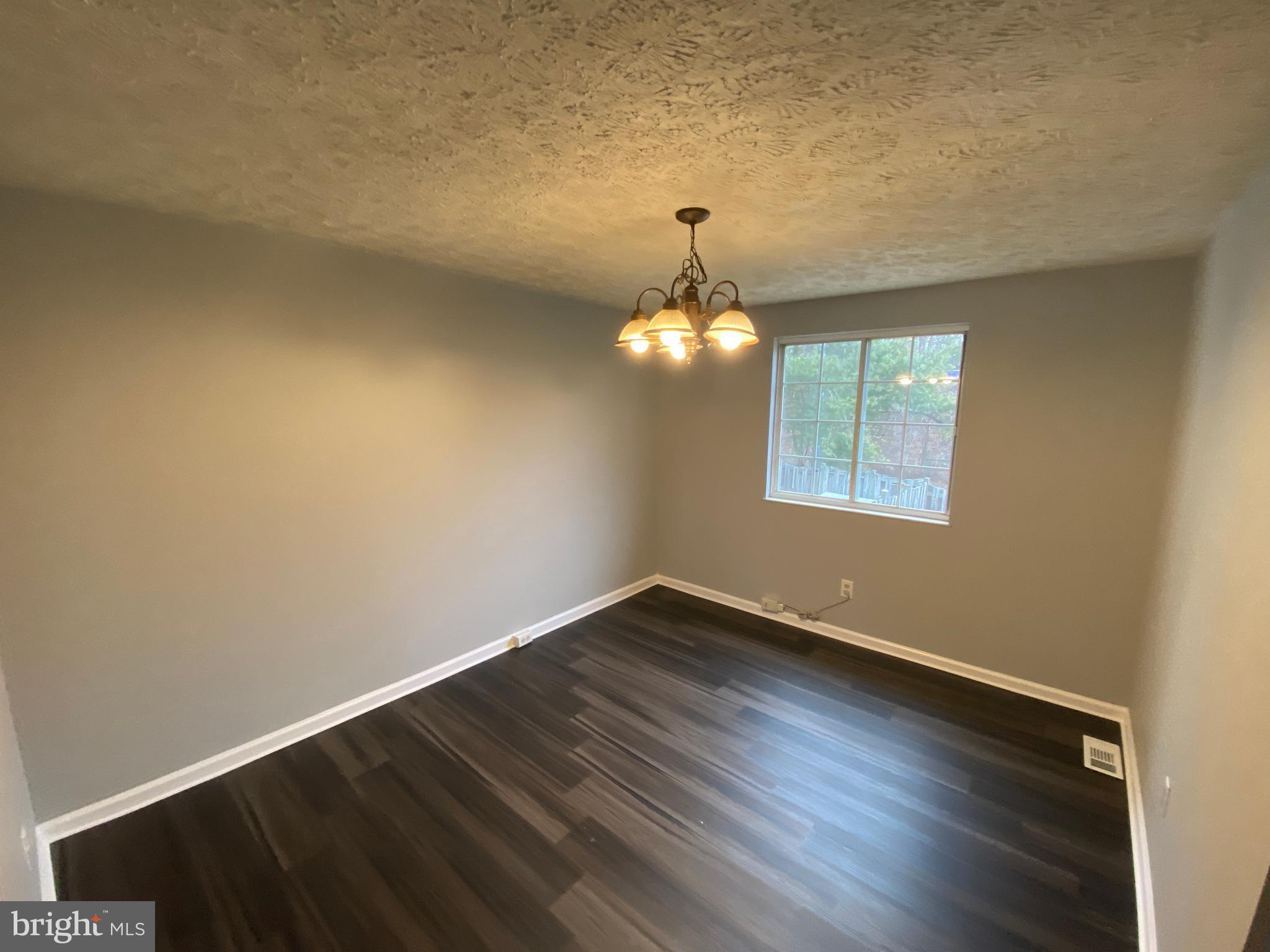 300 Cross Ridge Court Stafford, VA 22554 - Photo 7 of 38