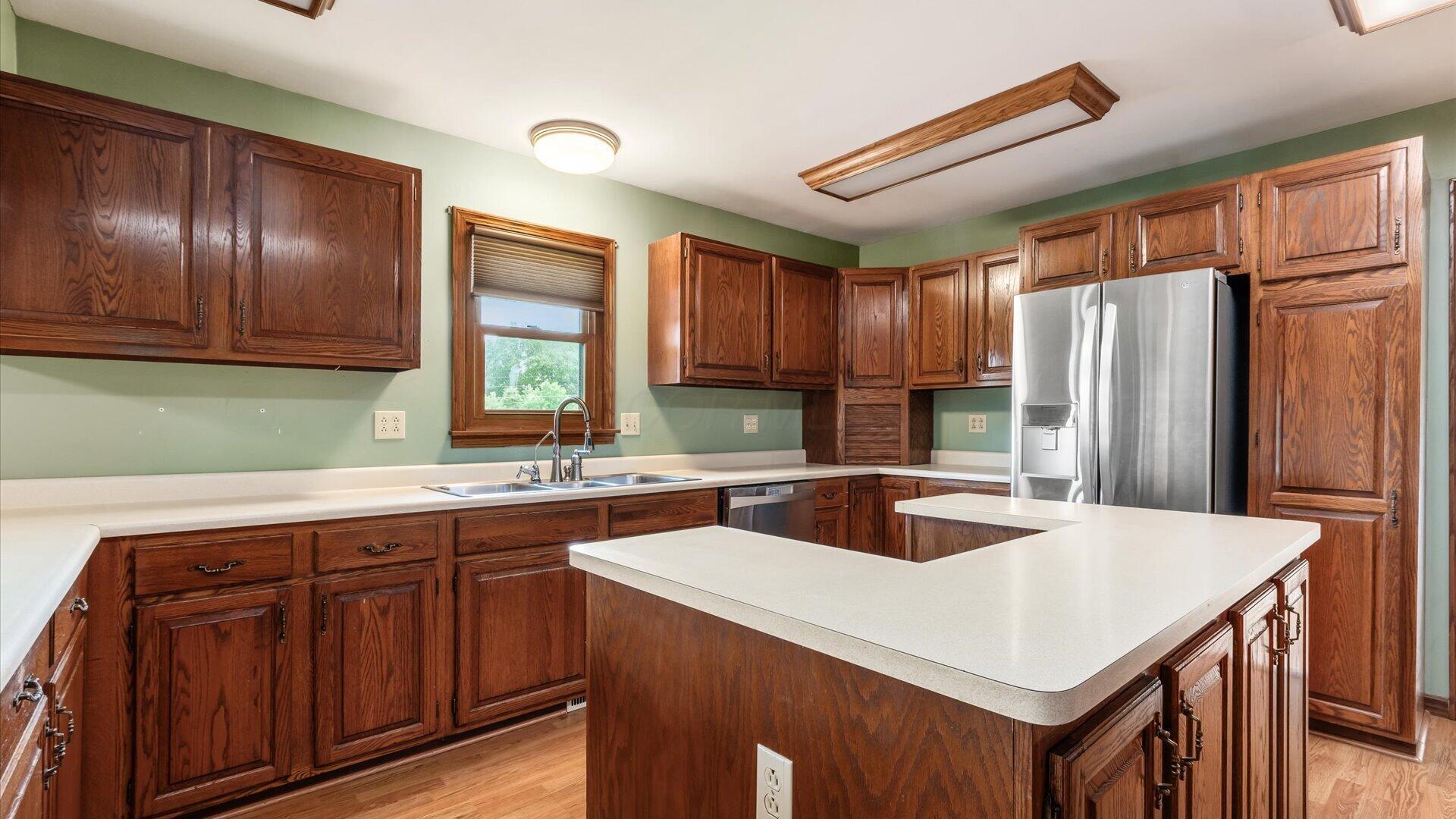18224 Main Road Southeast Newark, OH 43056 - Photo 12 of 28 28-zj 18224 Main Street038