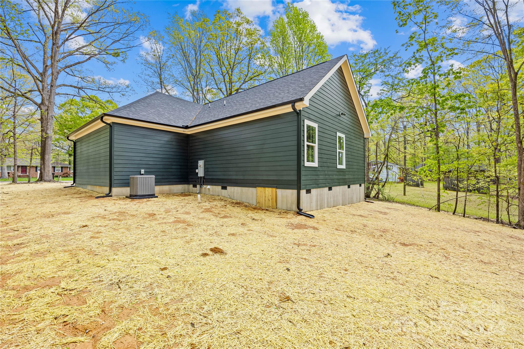 1237 Oak Hill Road Chester, SC 29706 - Photo 27 of 27 a backyard of a house