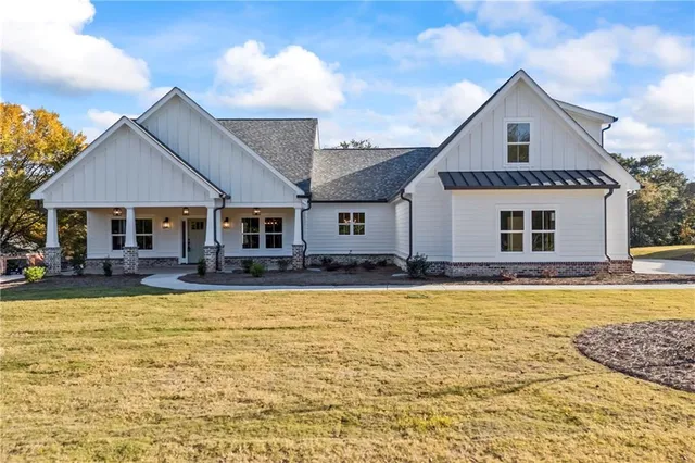 $699,900 | 1290 Grapevine Trail, Monroe, GA 30656