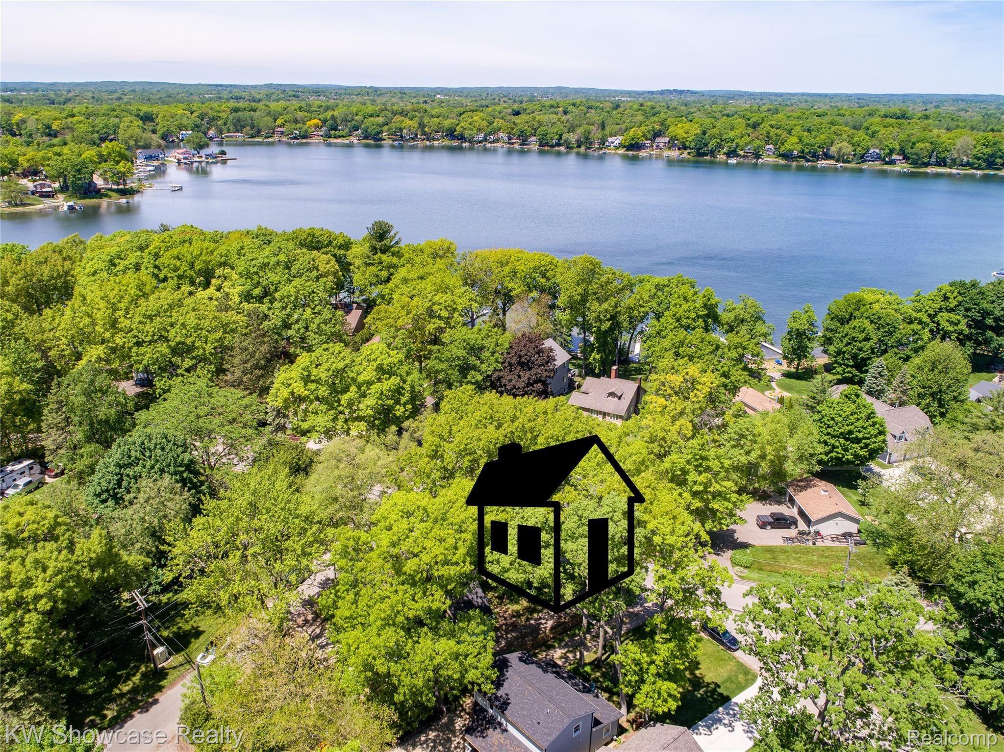 3655 Covert Road Waterford, MI 48328 - Photo 24 of 25 3655 Covert Rd HDR29.jpg
