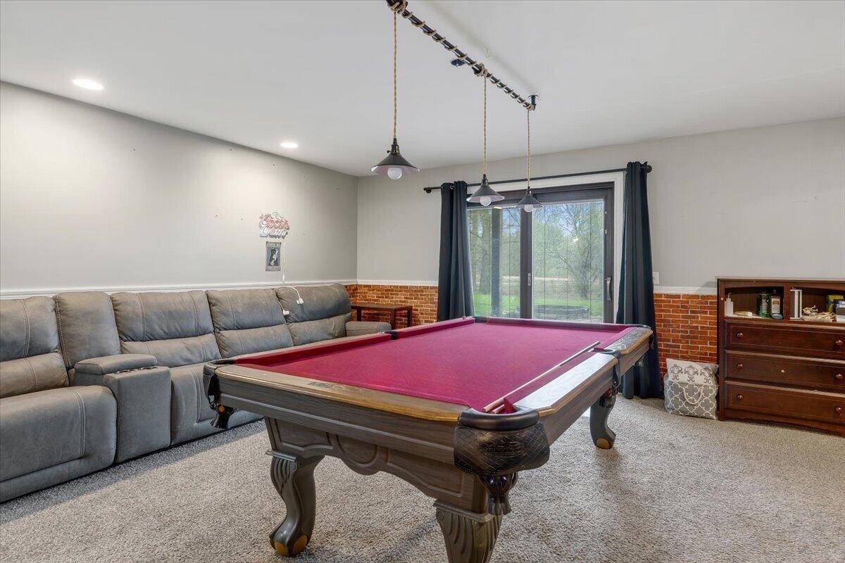 6475 Center Road Linden, MI 48451 - Photo 16 of 22 Downstairs Living Room