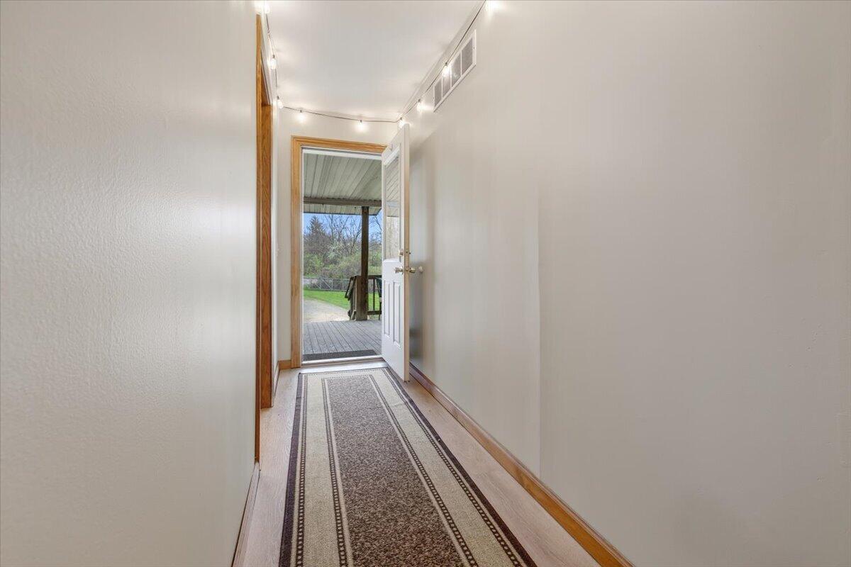 6475 Center Road Linden, MI 48451 - Photo 3 of 22 Entrance