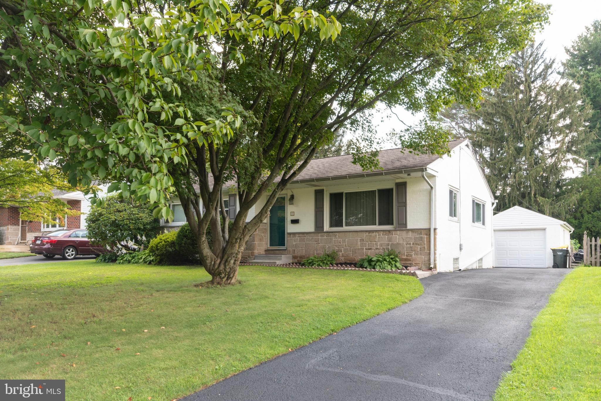 47 Home Road Hatboro, PA 19040 - Photo 4 of 37
