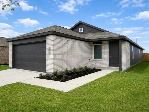 $1,950 | 21634 Willow River Canyon Lane, Waller, TX 77484