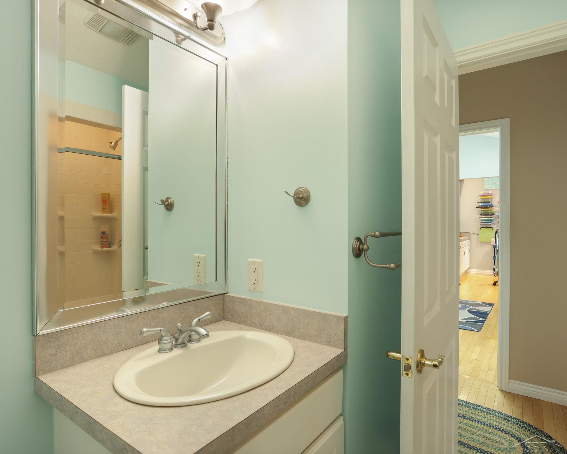 3858 South Graham Road Saginaw, MI 48609 - Photo 43 of 85 50119495-42.JPG