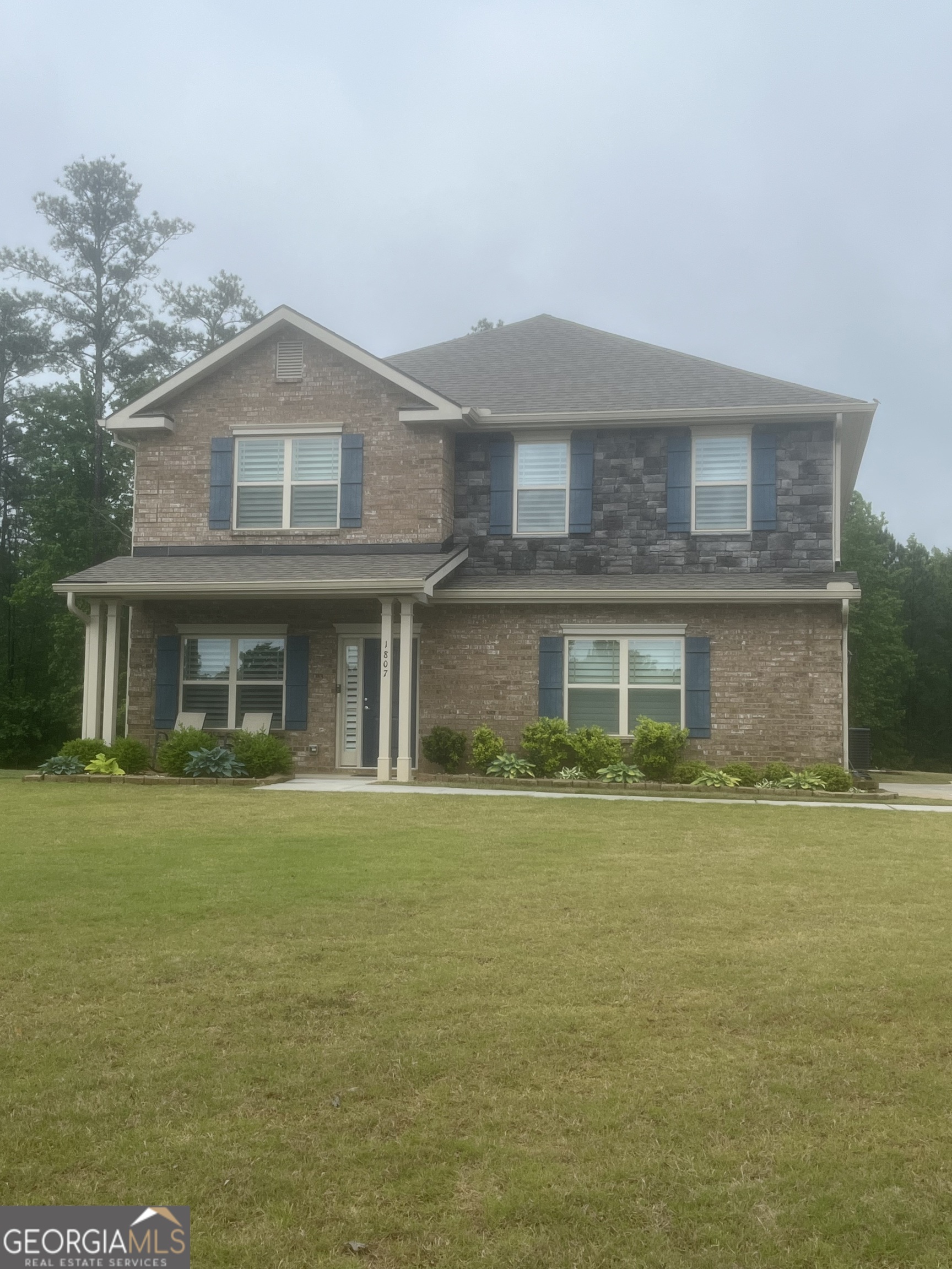 1807 Abbey Road Griffin, GA 30223 - Photo 4 of 39