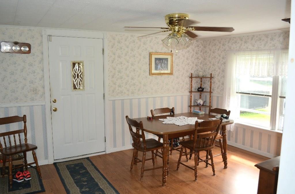 412 West Ridge Road Cornville, ME 04976 - Photo 7 of 35 Dining area