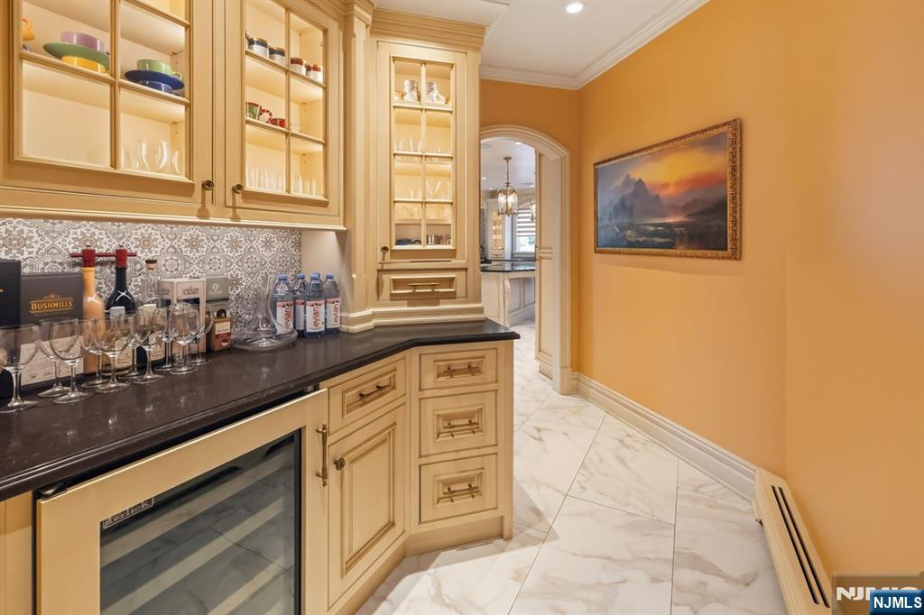 27 Roberts Road Englewood Cliffs, NJ 07632 - Photo 14 of 44