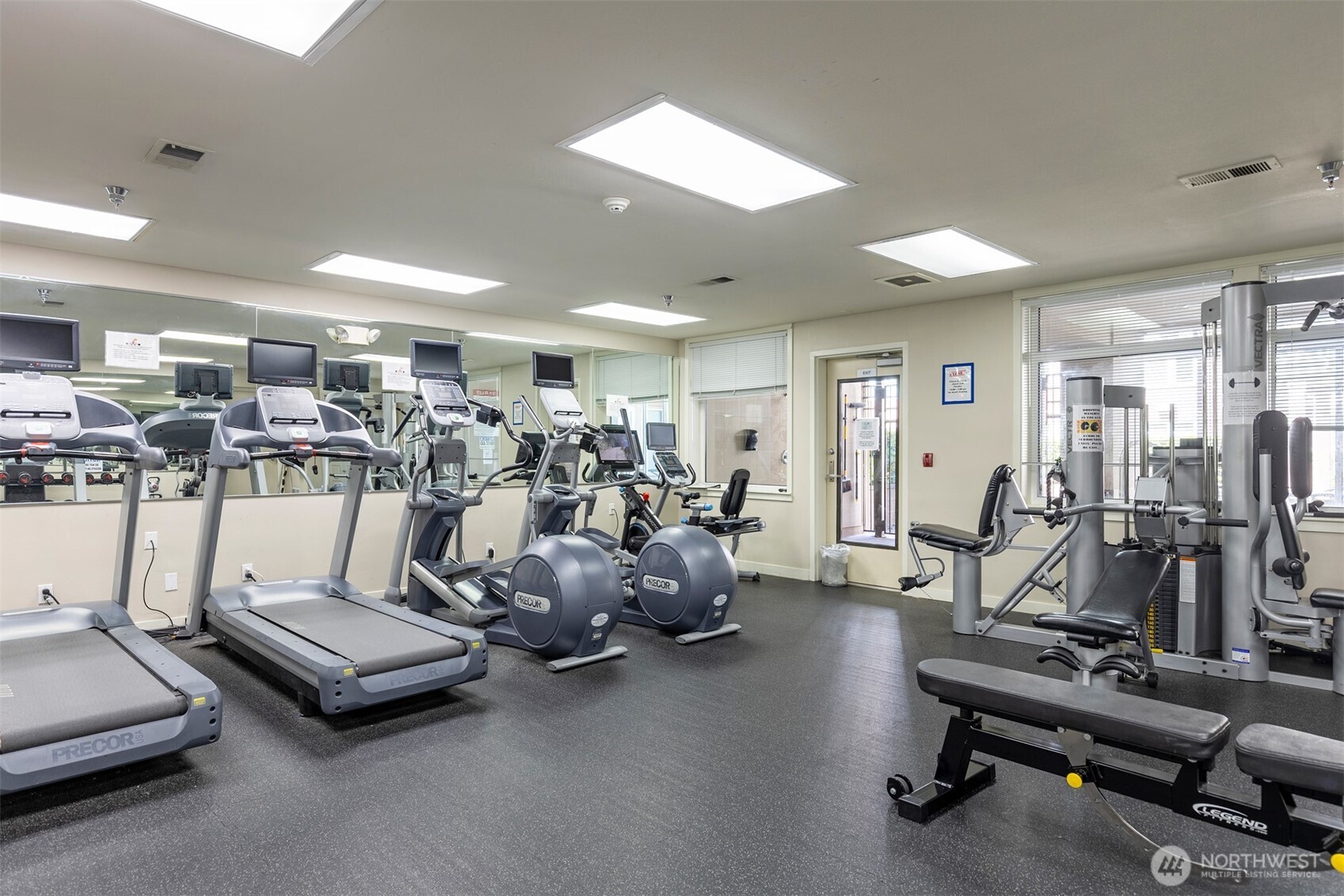 2000 Alaskan Way, Unit 255 Seattle, WA 98121 - Photo 25 of 31 a view of a room with gym equipment