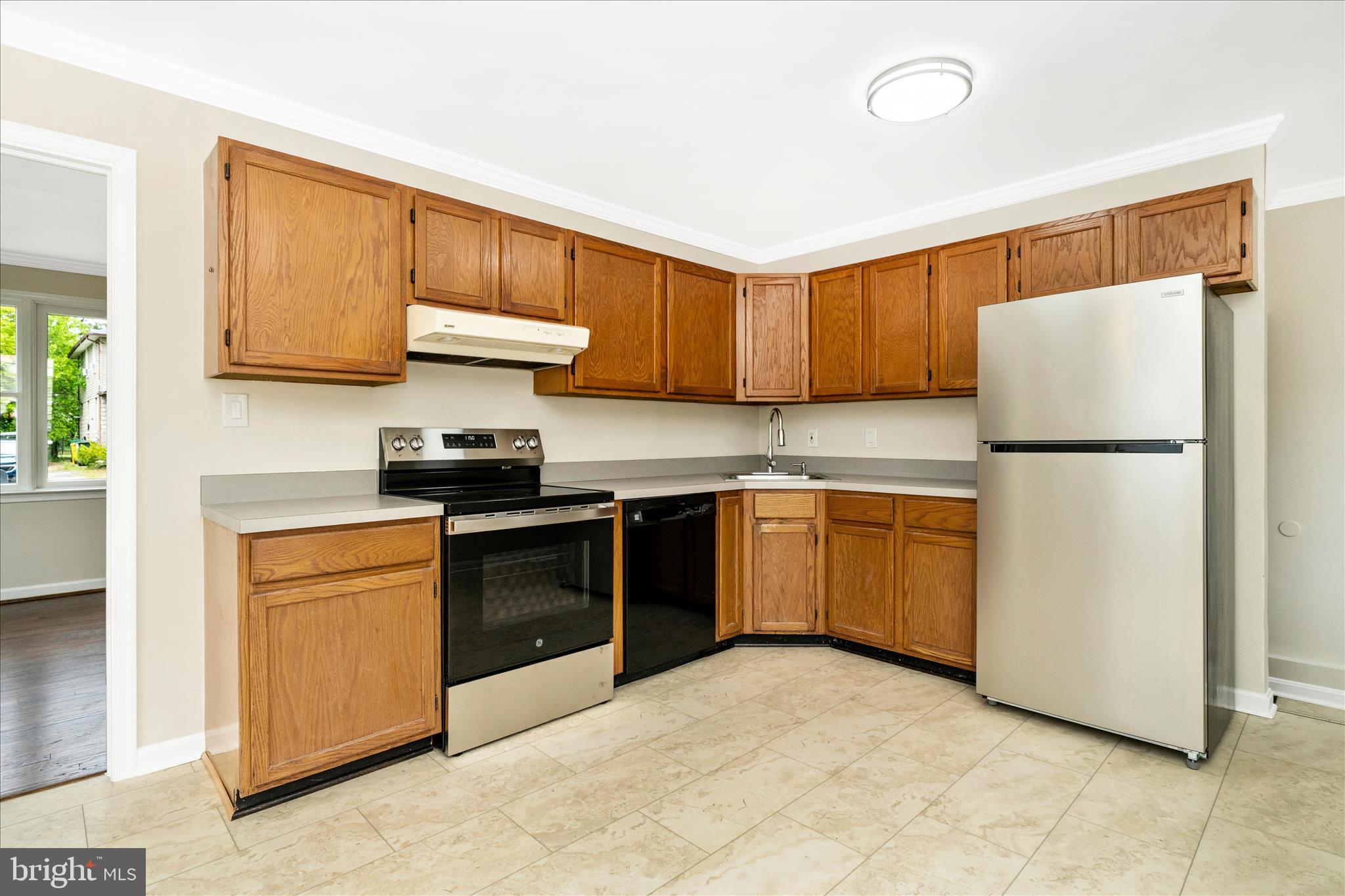111 Range Road Glen Burnie, MD 21061 - Photo 18 of 58 Kitchen