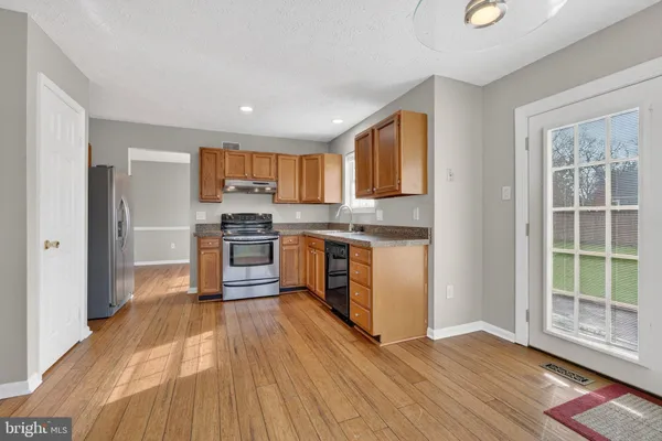 $2,950 | 8813 Francesca Drive, Clinton, MD 20735