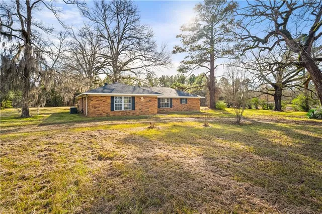 $185,000 | 248 Stock Landing Road, Deville, LA 71328