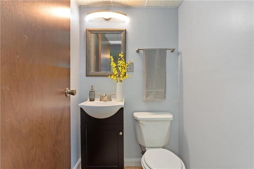 147 Pintail Road Gibsonia, PA 15044 - Photo 15 of 25 Gallery Image 15