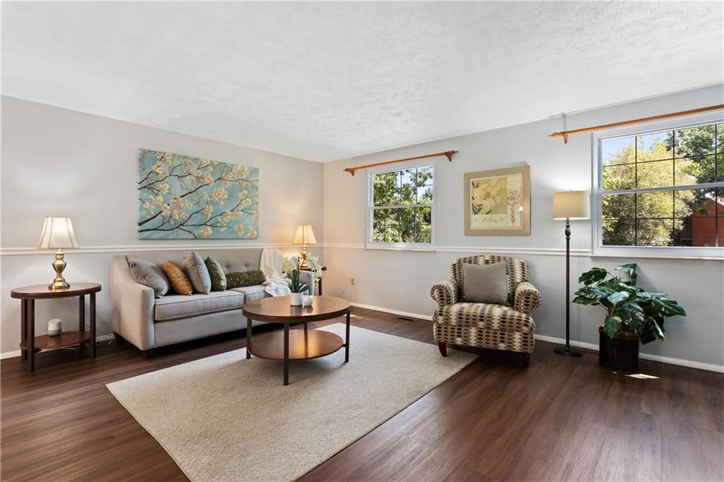 147 Pintail Road Gibsonia, PA 15044 - Photo 3 of 25 Gallery Image 3