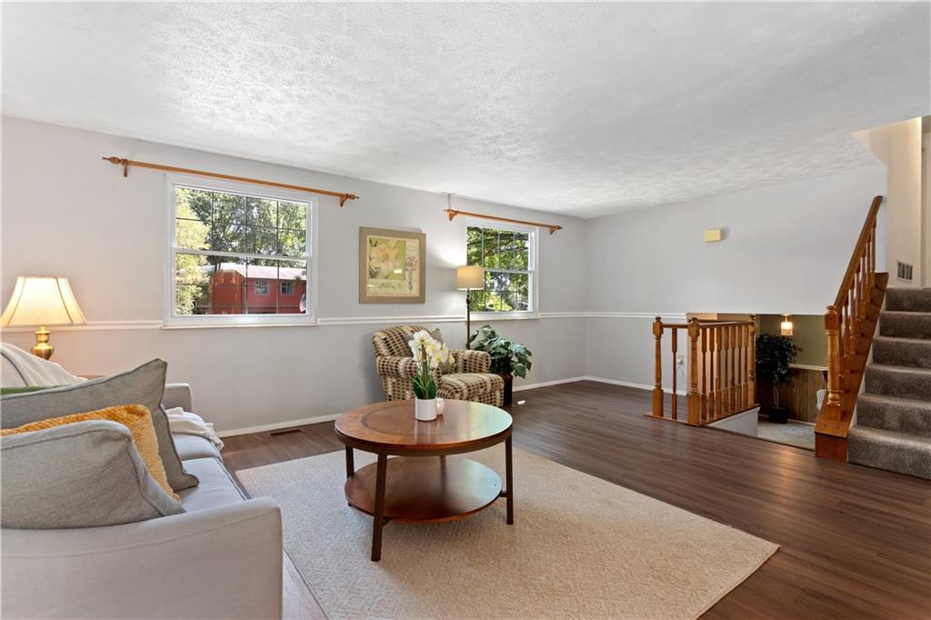147 Pintail Road Gibsonia, PA 15044 - Photo 5 of 25 Gallery Image 5