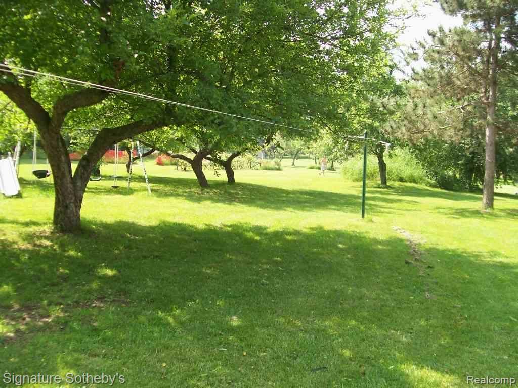 8522 East Pearson Road Utica, MI 48316 - Photo 3 of 6 e. pierson 6-07 003