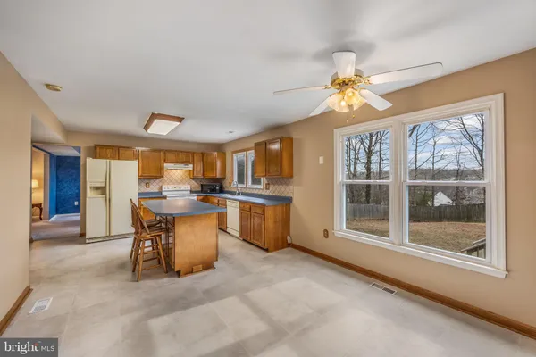 $569,999 | 3 Snow Meadow Lane, Stafford, VA 22554