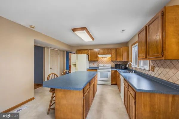 $569,999 | 3 Snow Meadow Lane, Stafford, VA 22554