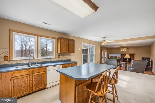 $569,999 | 3 Snow Meadow Lane, Stafford, VA 22554