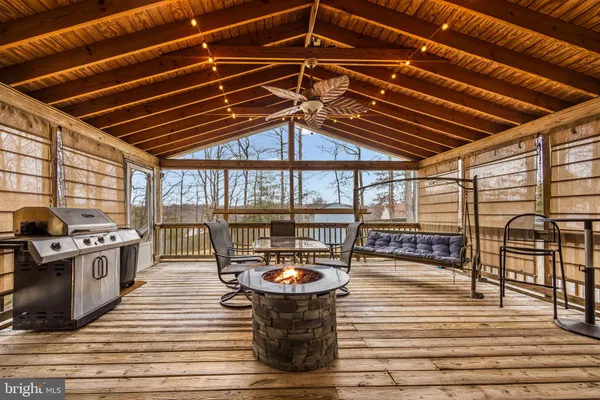 $569,999 | 3 Snow Meadow Lane, Stafford, VA 22554