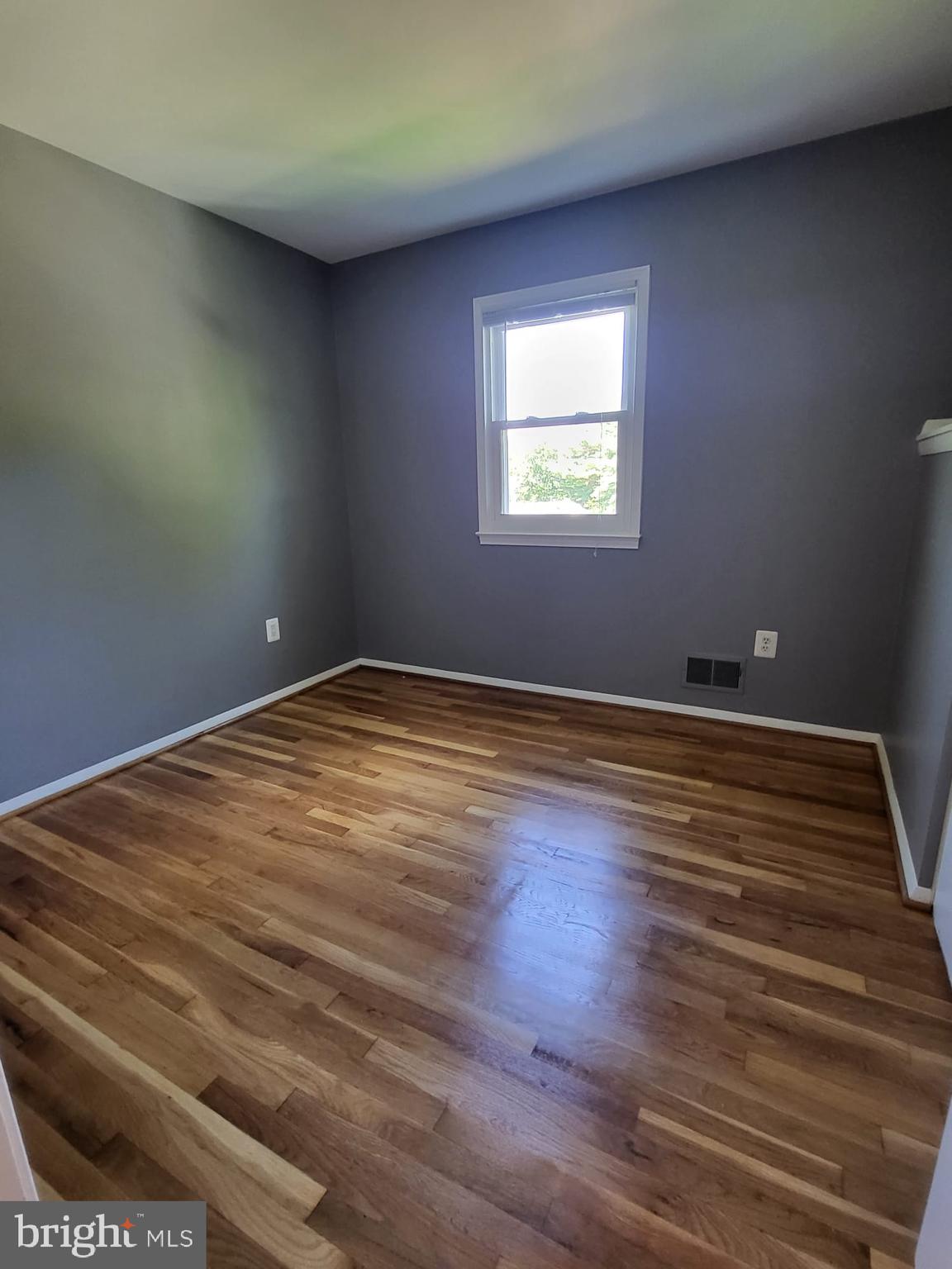 12217 Harbor Drive Woodbridge, VA 22192 - Photo 29 of 53 Bedroom #3