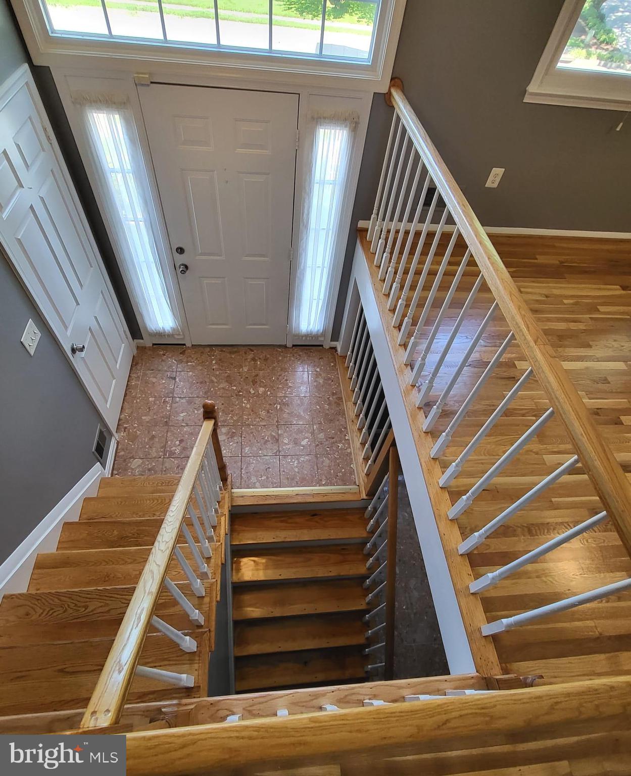 12217 Harbor Drive Woodbridge, VA 22192 - Photo 3 of 53 Foyer