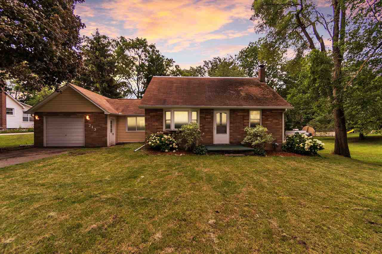 213 Fourth Street Jackson, MI 49203 - Photo 1 of 41 Photo 1