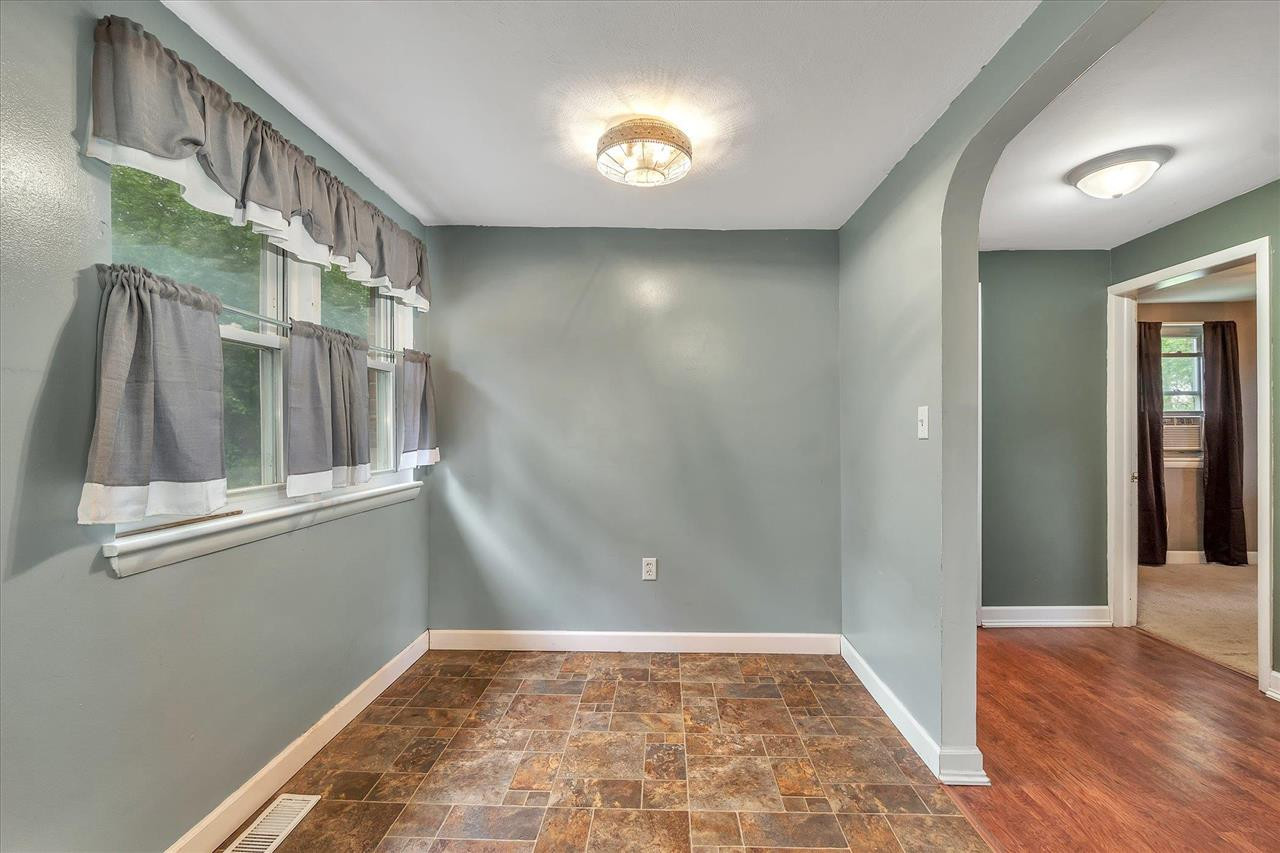 213 Fourth Street Jackson, MI 49203 - Photo 14 of 41 Photo 14