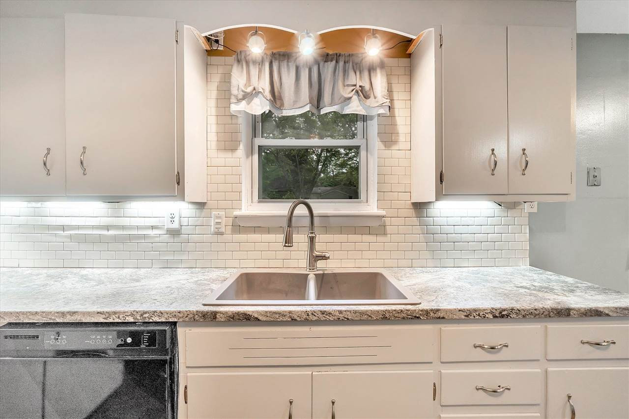 213 Fourth Street Jackson, MI 49203 - Photo 10 of 41 Photo 10
