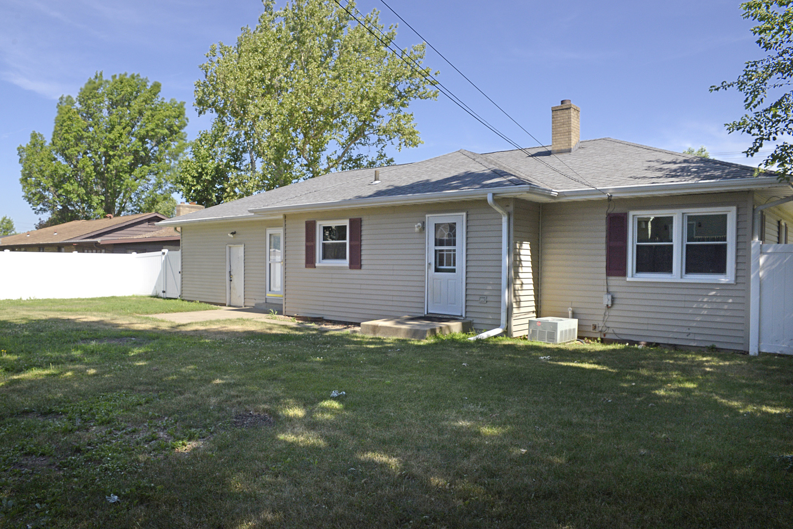 1115 4-H Road Ottawa, IL 61350 - Photo 18 of 21