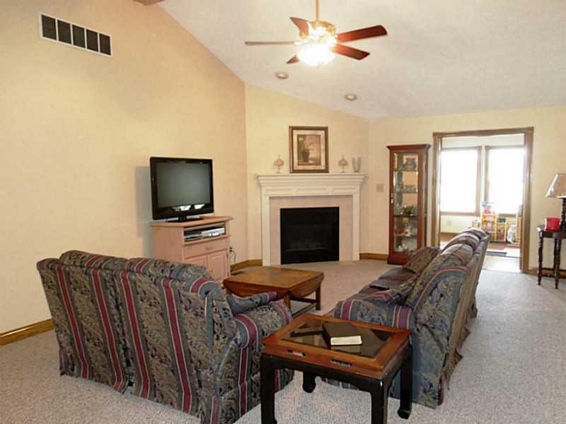 5985 Hall Road Plainfield, IN 46168 - Photo 4 of 23