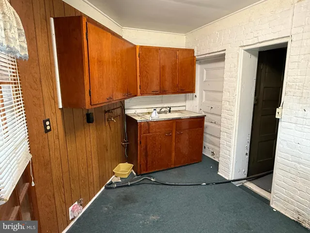 a view of a storage & utility room