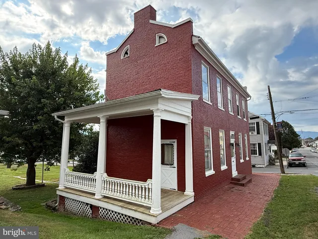 $135,000 | 20 North Market Street, McVeytown, PA 17051