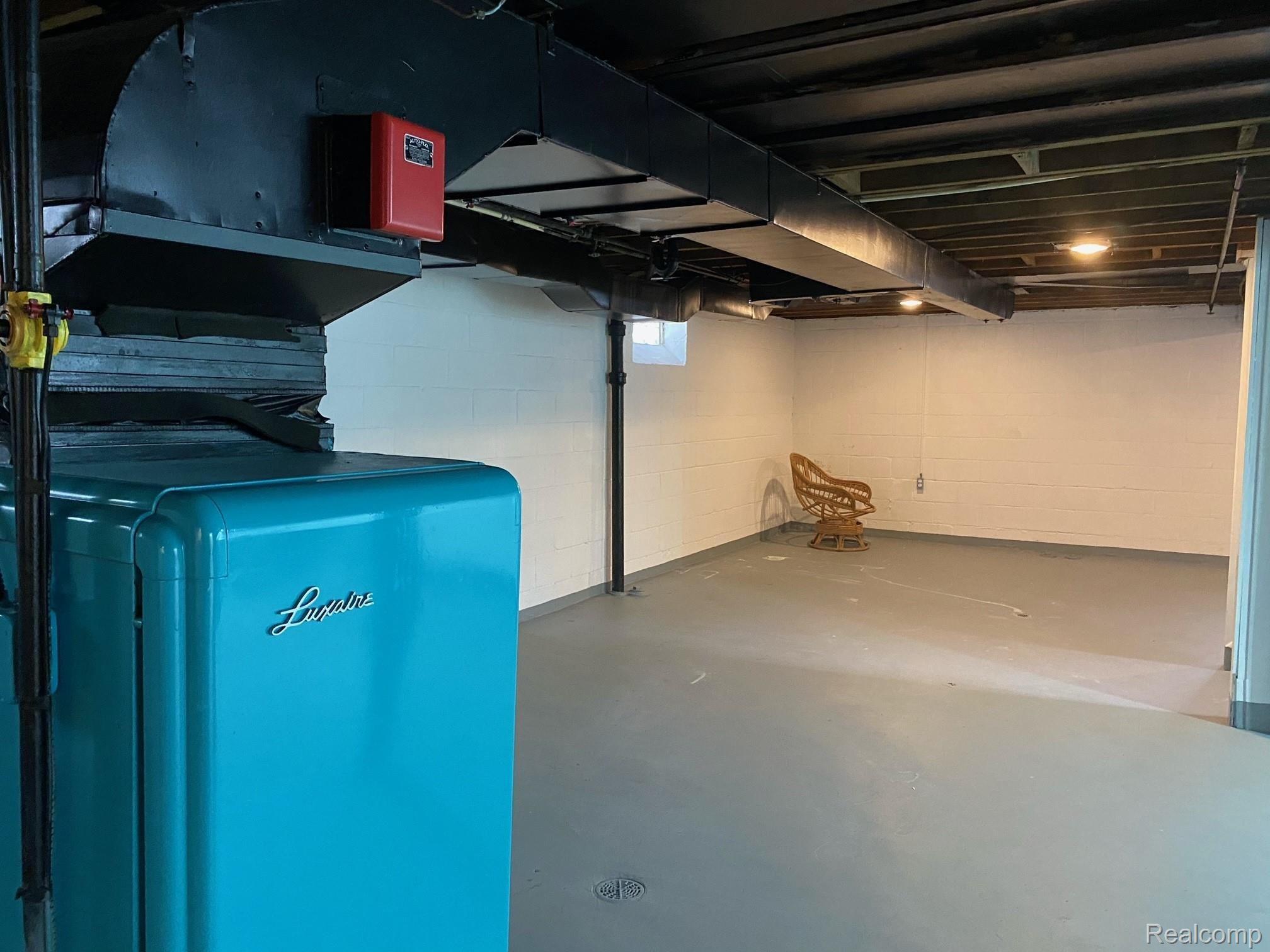 5590 Balfour Road Detroit, MI 48224 - Photo 30 of 32 28 Basement.jpeg