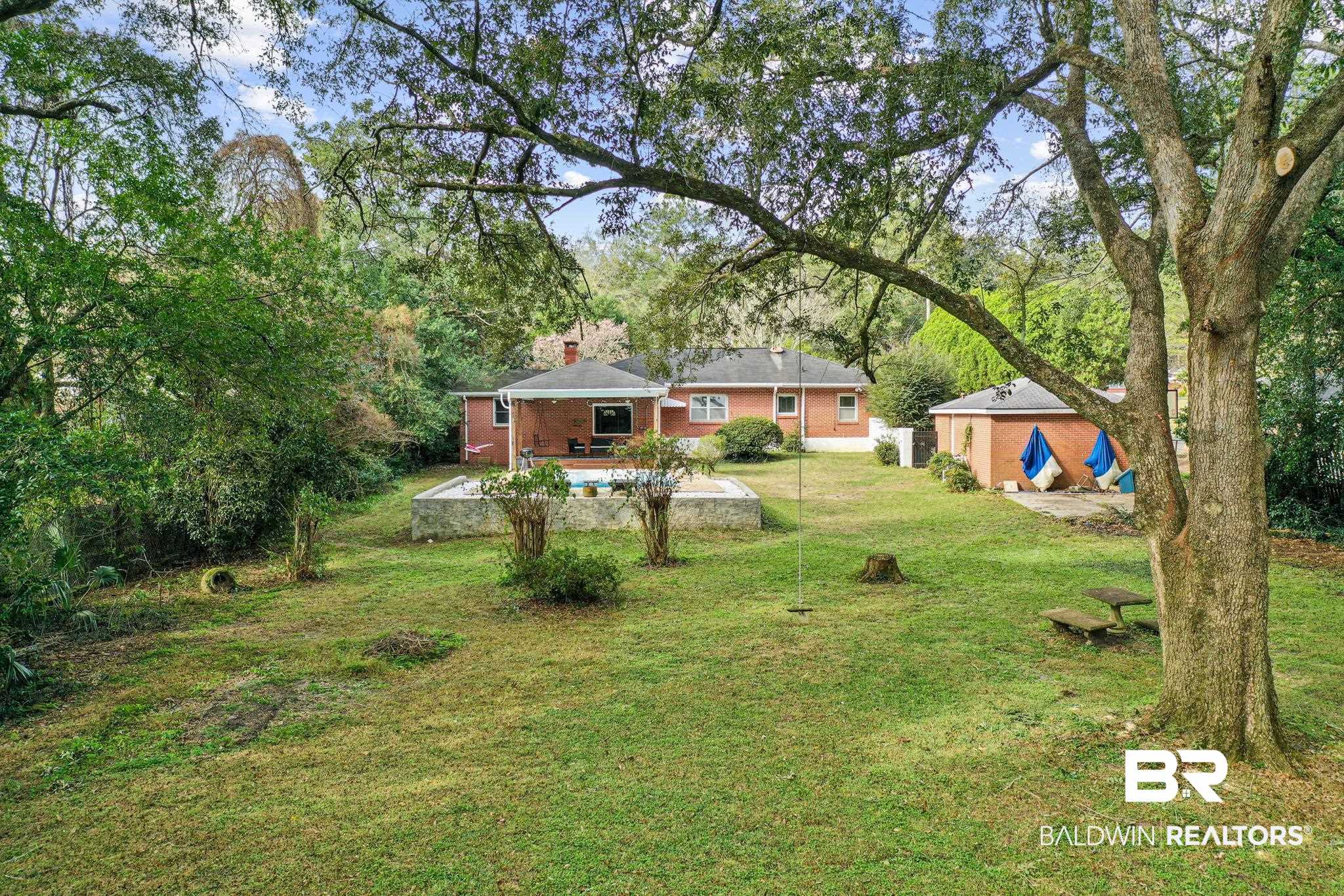 305 Wayne Place Mobile, AL 36609 - Photo 19 of 33