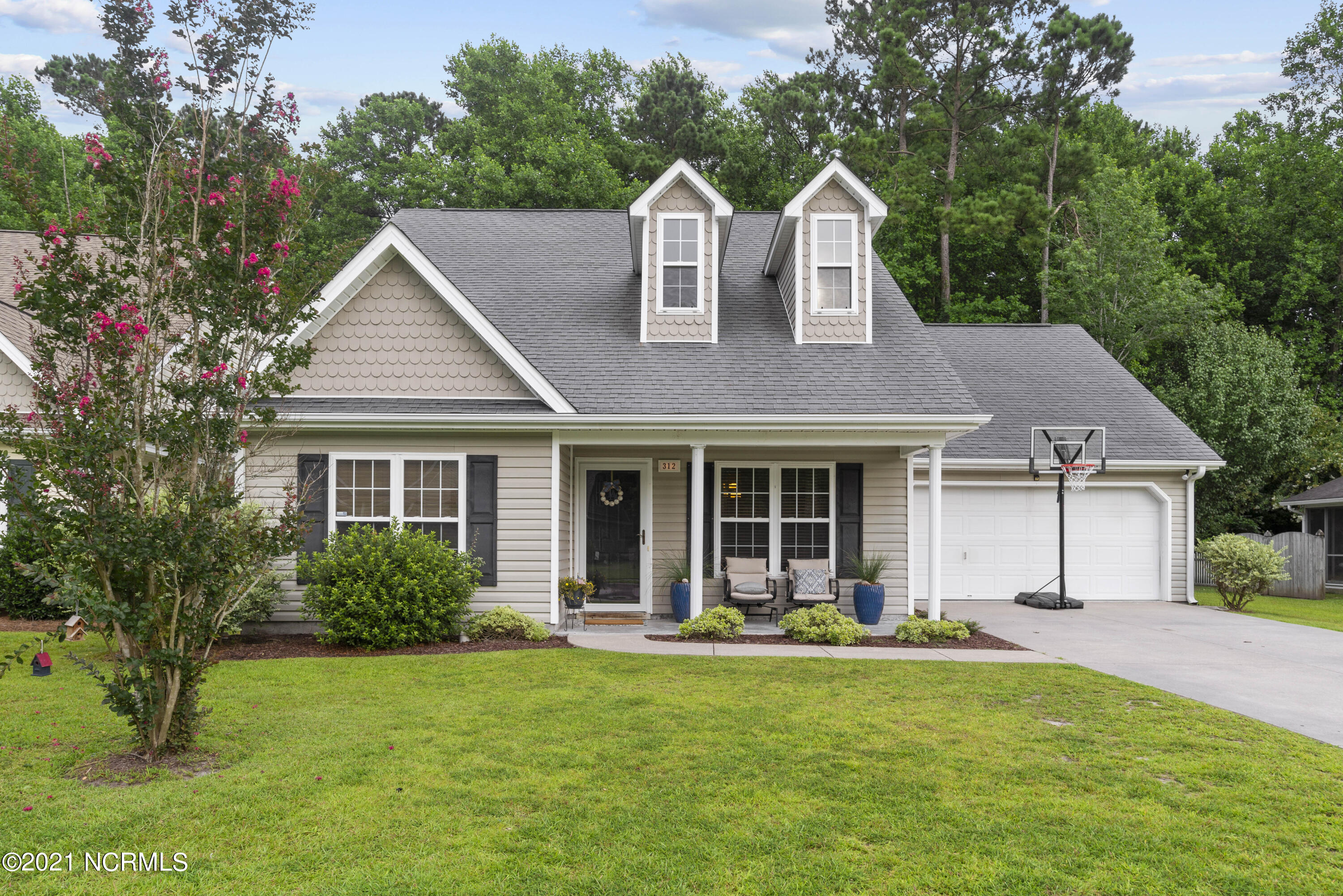 312 Neuchatel Road New Bern, NC 28562 - Photo 1 of 31 Front of Home