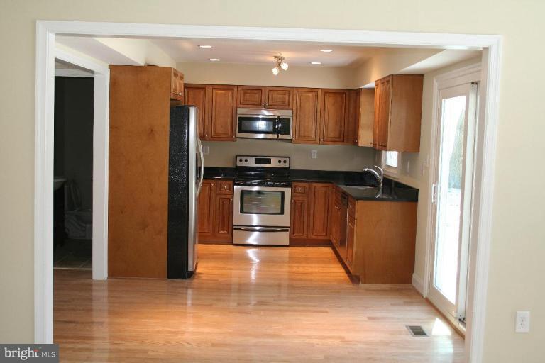 14004 Beechvue Lane Silver Spring, MD 20906 - Photo 14 of 15 Kitchen #2