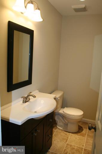 14004 Beechvue Lane Silver Spring, MD 20906 - Photo 5 of 15 Half Bath 1