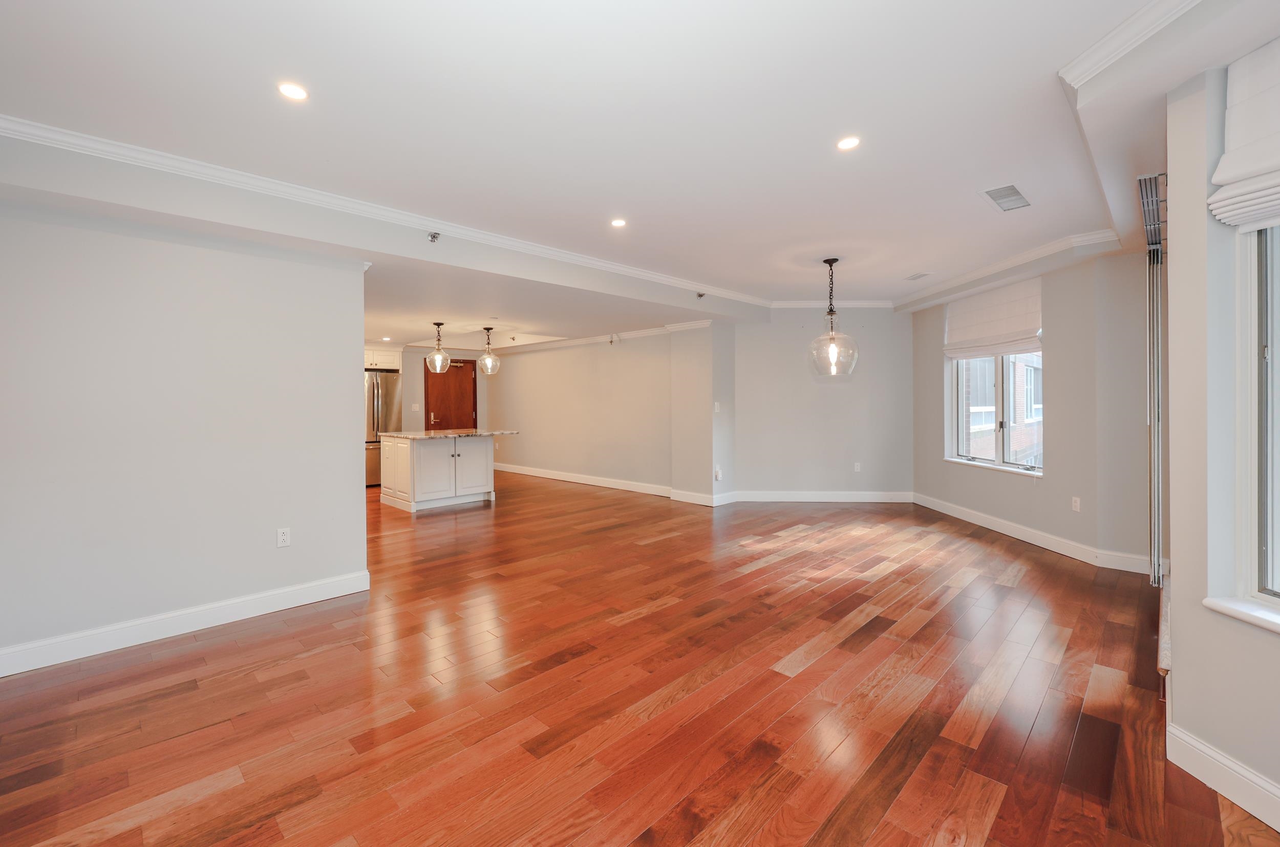 300 River Road, Unit 312 Manchester, NH 03104 - Photo 11 of 32 Gallery Image 11