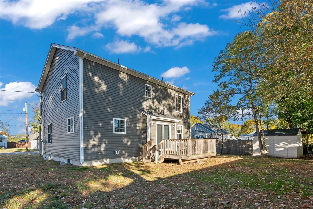 41 Glendale Street Chicopee, MA 01020 - Photo 4 of 42 a view of a house with a yard